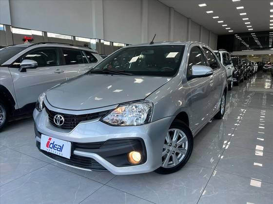 TOYOTA ETIOS 1.5 XLS SEDAN 16V FLEX 4P AUTOMÁTICO